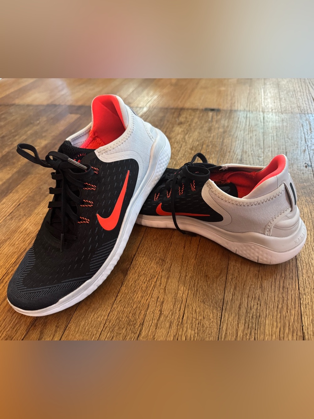 Nike Men's Athletic Shoes / Free RN running shoes